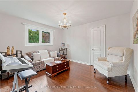 Photo 29 at 76 Francis Street, East Woodbridge, Vaughan