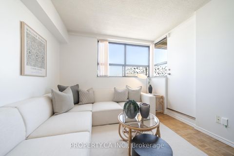Photo 4 at 914 - 80 St Patrick Street, Chinatown, Toronto