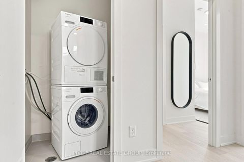 Photo 3 at 4502 - 15 Mercer Street, Waterfront Communities C1, Toronto
