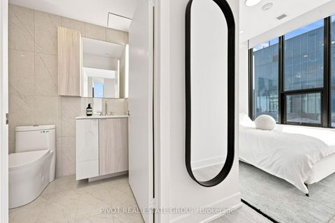Photo 4 at 4502 - 15 Mercer Street, Waterfront Communities C1, Toronto