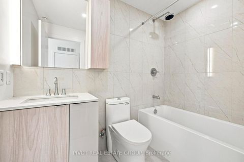 Photo 11 at 4502 - 15 Mercer Street, Waterfront Communities C1, Toronto