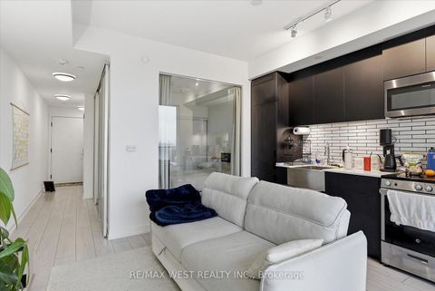 Photo 10 at 819 - 270 Dufferin Street, South Parkdale, Toronto