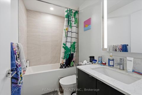 Photo 19 at 819 - 270 Dufferin Street, South Parkdale, Toronto