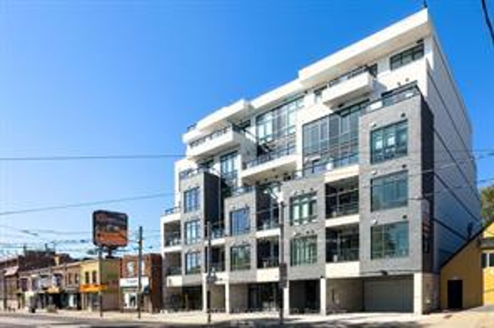 303 - 800 Broadview Avenue, Danforth, Toronto photo 4