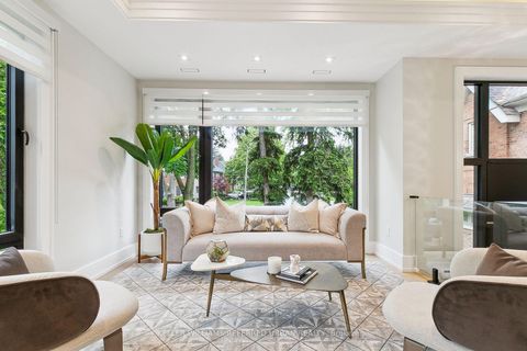 Photo 4 at 12 Otter Crescent, Nortown, Toronto