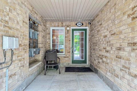 Photo 2 at 34 - 42 Pinery Trail, Malvern, Toronto
