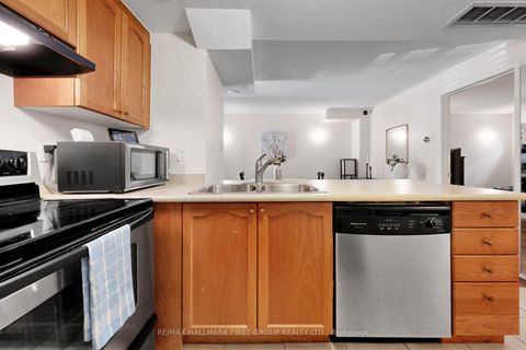 Photo 13 at 34 - 42 Pinery Trail, Malvern, Toronto