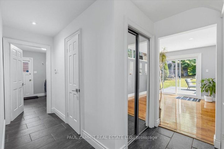 Photo 9 at 21 Kings Inn Trail, Bayview Country Club Estates, Markham