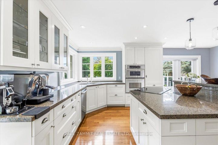 Photo 13 at 21 Kings Inn Trail, Bayview Country Club Estates, Markham
