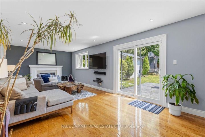 Photo 21 at 21 Kings Inn Trail, Bayview Country Club Estates, Markham