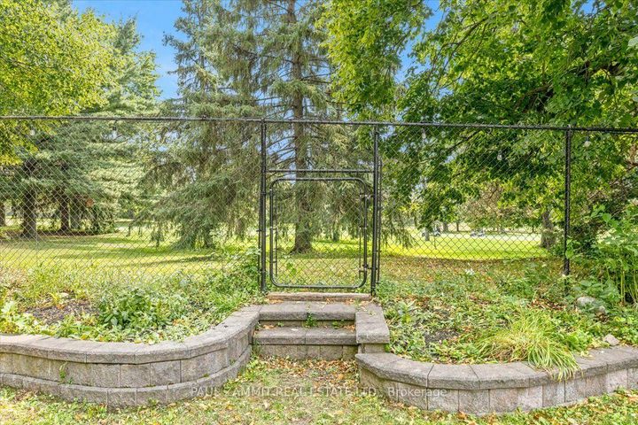 Photo 44 at 21 Kings Inn Trail, Bayview Country Club Estates, Markham
