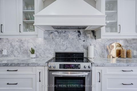 Photo 11 at 235 Belview Avenue, East Woodbridge, Vaughan