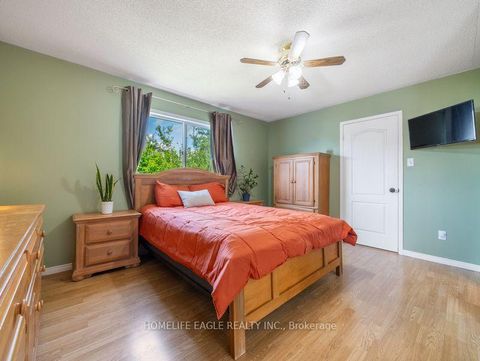 Photo 13 at 479 Heddle Crescent, Wyndham, Newmarket