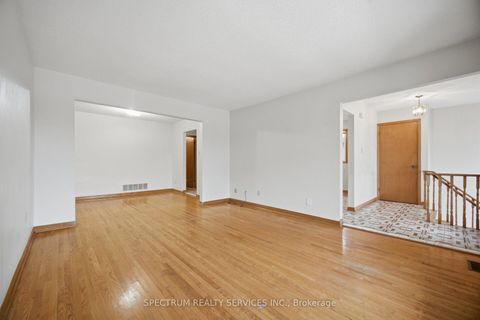 Photo 10 at 103 John Lindsay Court, Jane Heights, Toronto
