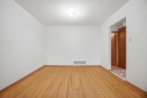Photo 13 at 103 John Lindsay Court, Jane Heights, Toronto
