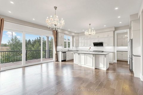 Photo 6 at 62 ridgepoint Road, Kleinburg, Vaughan