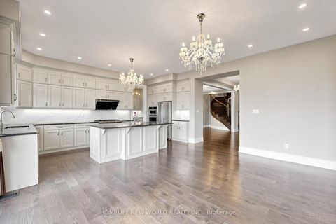 Photo 7 at 62 ridgepoint Road, Kleinburg, Vaughan