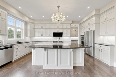 Photo 9 at 62 ridgepoint Road, Kleinburg, Vaughan