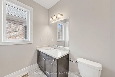 Photo 34 at 62 ridgepoint Road, Kleinburg, Vaughan