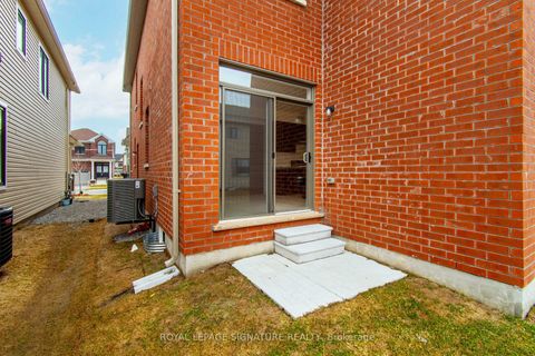 Photo 3 at 22 Prudhoe Terrace, Rural Barrie Southeast, Barrie