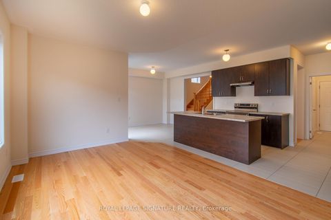 Photo 10 at 22 Prudhoe Terrace, Rural Barrie Southeast, Barrie