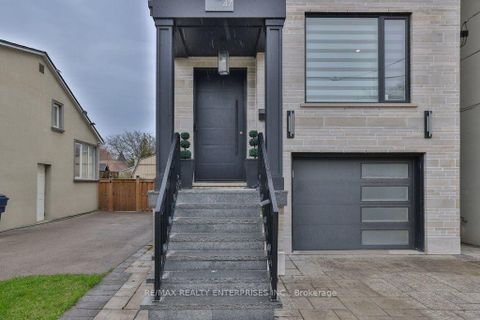 Photo 2 at 47 Thirteenth Street, New Toronto, Toronto