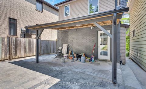 Photo 43 at 8 Fairglen Crescent, Pelmo Park W4, Toronto