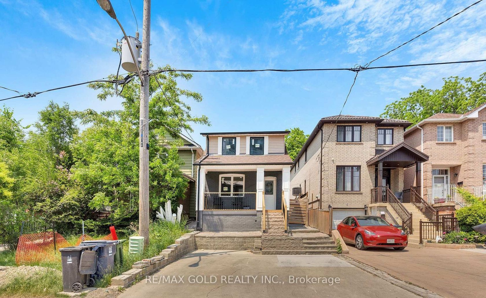 8 Fairglen Crescent, Pelmo Park W4, Toronto 