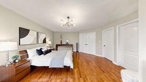 Photo 19 at 2 Rocksprings Avenue, Westbrook, Richmond Hill