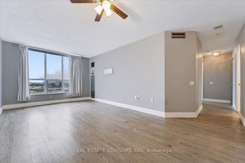 Photo 2 at Ph#07 - 21 Overlea Boulevard, Thorncliffe Park, Toronto