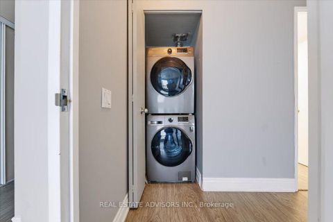 Photo 11 at Ph#07 - 21 Overlea Boulevard, Thorncliffe Park, Toronto