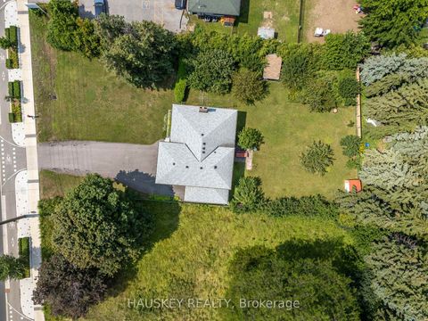 Photo 3 at 1226 Centre Street, Beverley Glen, Vaughan