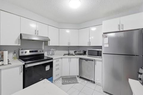 Photo 6 at ph08 - 61 Markbrook Lane, Jamestown, Toronto