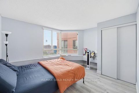 Photo 12 at ph08 - 61 Markbrook Lane, Jamestown, Toronto