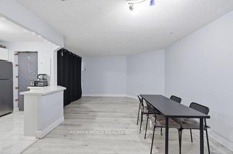 Photo 20 at ph08 - 61 Markbrook Lane, Jamestown, Toronto