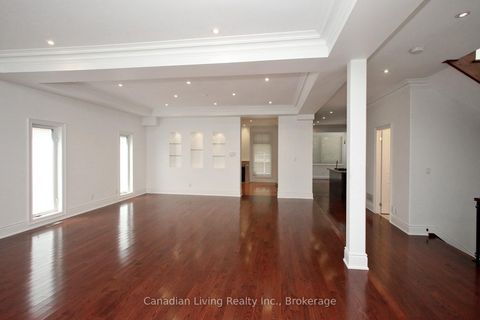 Photo 8 at 374 Glengarry Avenue, Nortown, Toronto