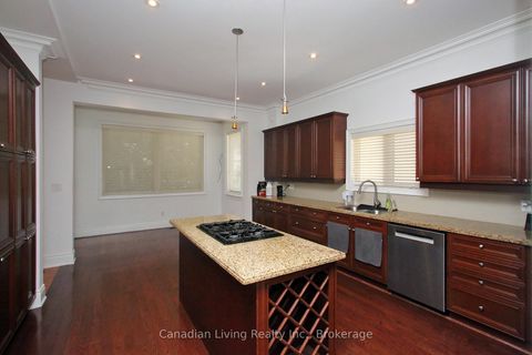 Photo 12 at 374 Glengarry Avenue, Nortown, Toronto
