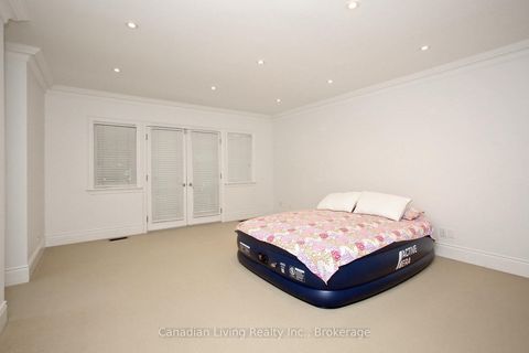 Photo 15 at 374 Glengarry Avenue, Nortown, Toronto