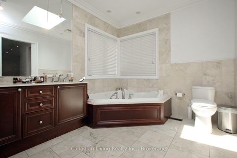 Photo 18 at 374 Glengarry Avenue, Nortown, Toronto