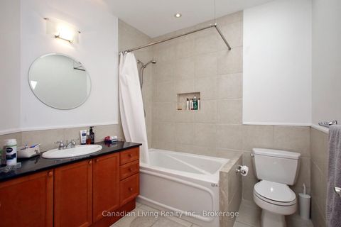 Photo 26 at 374 Glengarry Avenue, Nortown, Toronto