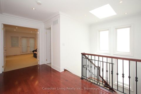 Photo 27 at 374 Glengarry Avenue, Nortown, Toronto