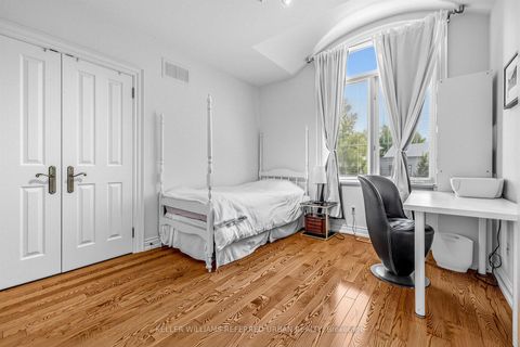 Photo 21 at 158 Owen Boulevard, Windfields, Toronto