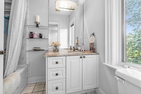 Photo 24 at 158 Owen Boulevard, Windfields, Toronto