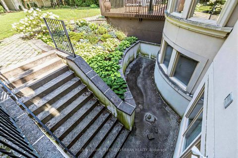 Photo 33 at 158 Owen Boulevard, Windfields, Toronto