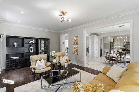 Photo 13 at 171 Langtry Place, Uplands, Vaughan