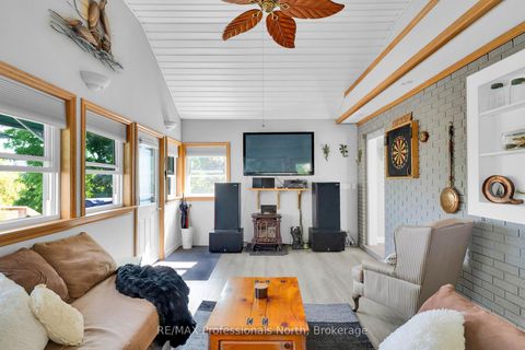 Photo 17 at 63 The Queensway N, Keswick North, Georgina