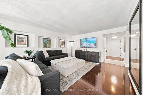 Photo 7 at 705 - 251 Queens Quay, Waterfront Communities C1, Toronto
