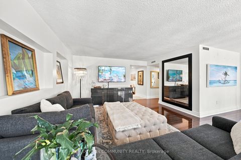 Photo 9 at 705 - 251 Queens Quay, Waterfront Communities C1, Toronto