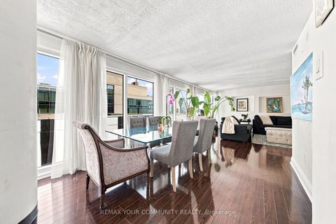 Photo 15 at 705 - 251 Queens Quay, Waterfront Communities C1, Toronto