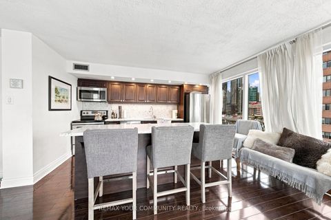 Photo 20 at 705 - 251 Queens Quay, Waterfront Communities C1, Toronto